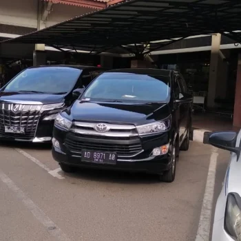 Rental Mobil Solo Terbaik